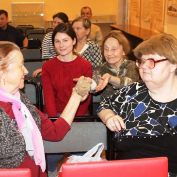 Первая в сезоне встреча проекта «Литературная минералогия» состоялась в областной библиотеке.