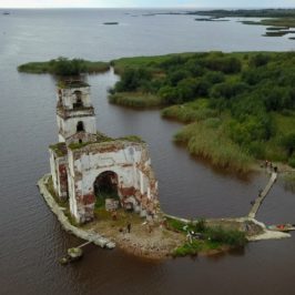 Показы документального фильма “Незатопленные истории Белого озера” в городах Вологодской области.