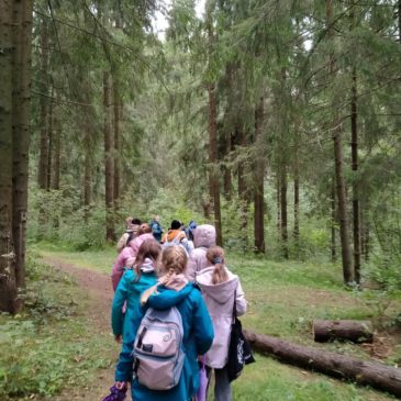 Клуб путешественников по Малой Родине организовал десятикилометровый поход для пятиклассников